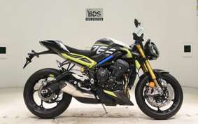 TRIUMPH STREET TRIPLE MOTO 2026