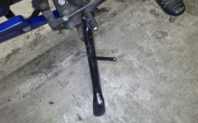 SUZUKI ｼﾞｸｻｰ250SF 2004 ED22B