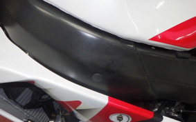 YAMAHA YZF-R7 2000