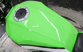KAWASAKI ZRX400 ZR400E