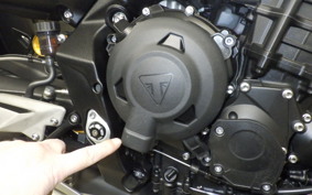 TRIUMPH STREET TRIPLE RS 2025
