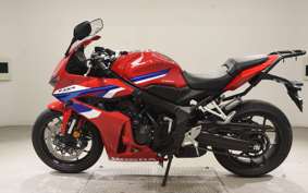 HONDA CBR650R E-Clutch 2024 RH17