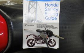 HONDA NC 700 X A 2013 RC63