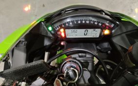 KAWASAKI ZX 10 NINJA R 2020 ZXT02E