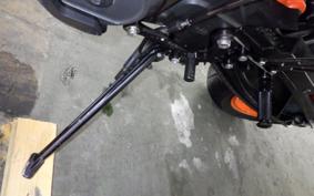 KTM 890 DUKE R 2023