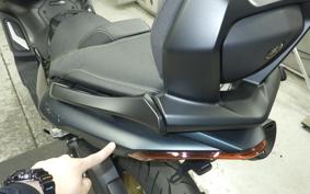 YAMAHA T-MAX 560 T 2023 SJ19J