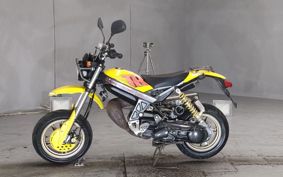 SUZUKI STREET MAGIC CF12A