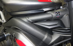 TRIUMPH STREET TRIPLE RS 2020