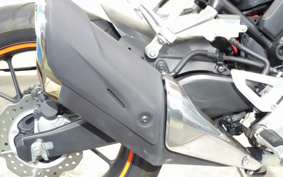 HONDA CB250R MC52