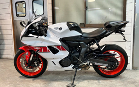 YAMAHA YZF-R7 2023 RM39J