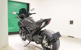 DUCATI DIAVEL Carbon 2011