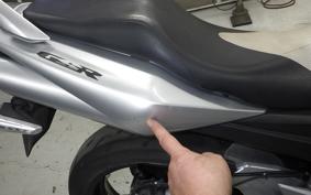 SUZUKI GSR 400 2008