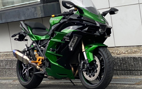 KAWASAKI NINJA H2 SX SE 2018 ZXT02A