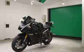 YAMAHA YZF-R6 2020