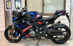 BMW M1000R 2024 0E81