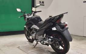 SUZUKI GSR250