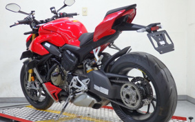DUCATI STREET FIGHTER V4S 2022 1F00