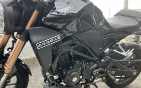 HONDA CB250R MC52