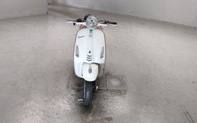 VESPA  VESPA  PRIMA  BEIGE RA125 M8210
