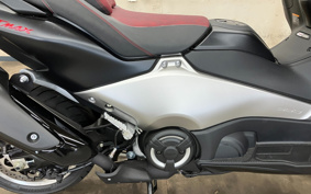 YAMAHA T-MAX 560 A 2026 SJ21J