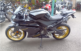 YAMAHA YZF-R125 RE06