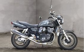 SUZUKI INAZUMA 400 GK7BA