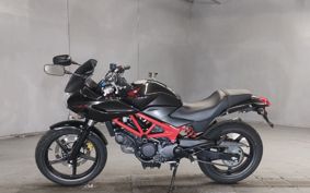HONDA VTR 250 F MC33