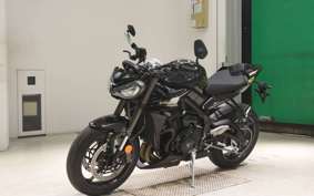 TRIUMPH STREET TRIPLE RS 2026