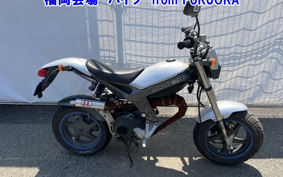 SUZUKI STREET MAGIC