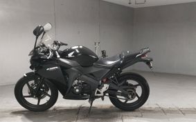 HONDA CBR125R JC50