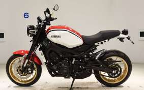 YAMAHA XSR900 RN56J