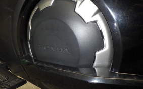 HONDA NM4 VULTUS -01 2015 RC82