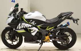 KAWASAKI NINJA 250 SL 2013