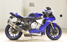YAMAHA YZF-R1 2015