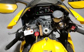 YAMAHA YZF-R1 2016 RN39