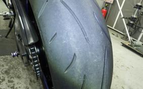 YAMAHA YZF-R1 2004