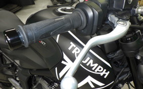 TRIUMPH TRIDENT 660 2021