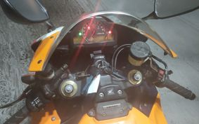 HONDA CBR1000RR 2005 SC57