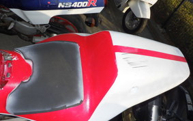 YAMAHA YZF-R6 2000