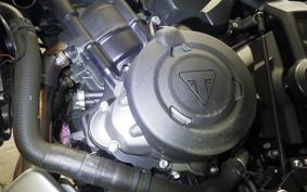 TRIUMPH TRIDENT 660 2023