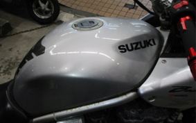 SUZUKI BANDIT1200S 2000 GV77A