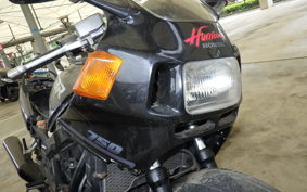 HONDA CBR750 RC27