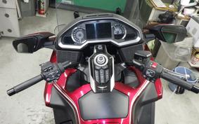 HONDA GL 1800 GOLD WING TOUR DCT SC79