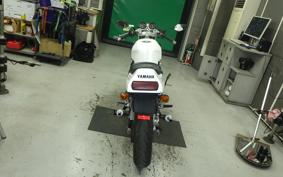 YAMAHA R1-Z 2000 3XC