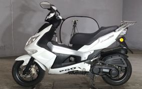 PGO G-MAX200 ..