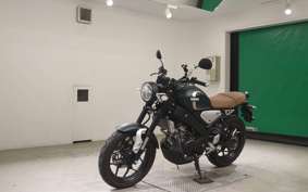 YAMAHA XSR155 2010