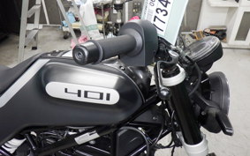 HUSQVARNA SVARTPILEN 401 2021