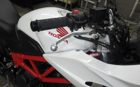 HONDA VTRF250 2013 MC33