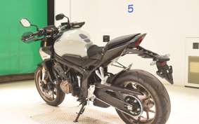 HONDA CBR650R E-Clutch 2024 RH17