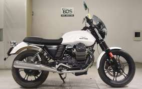 MOTO GUZZI V7 STONE 2015